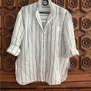 Madewell White and Blue Casual Button Down Shirt